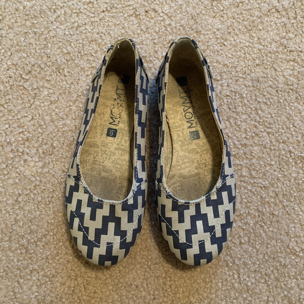 Movmt size 6 flats